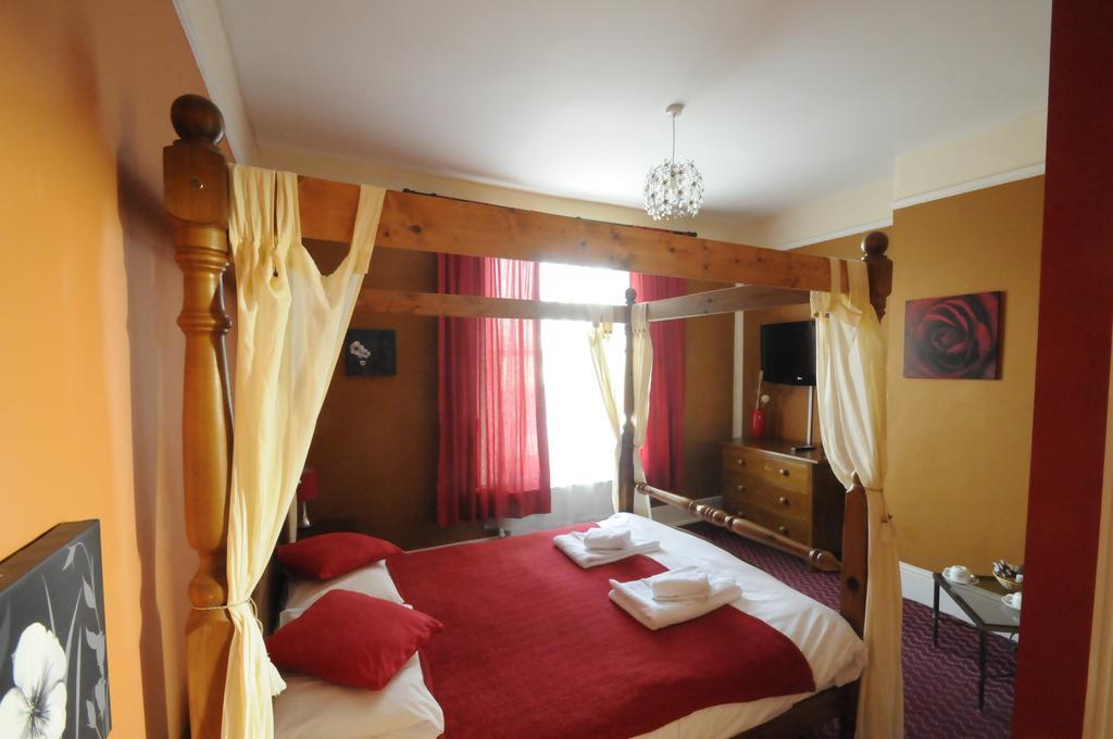 Royal Oak Hotel Hawkhurst Ngoại thất bức ảnh
