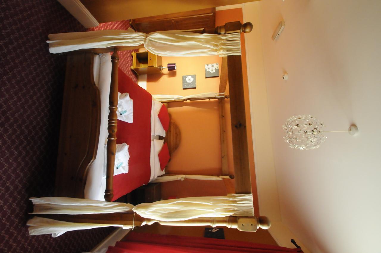 Royal Oak Hotel Hawkhurst Ngoại thất bức ảnh
